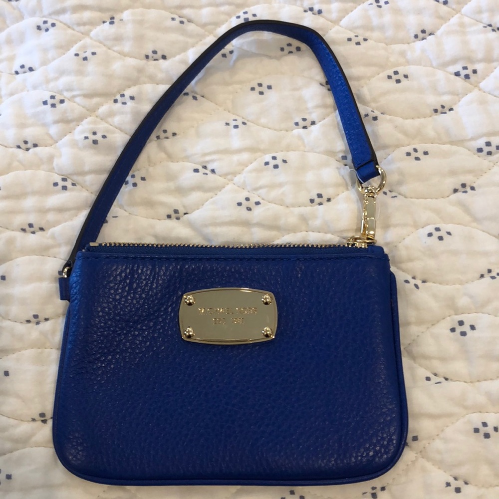 Michael Kors wristlet wallet
